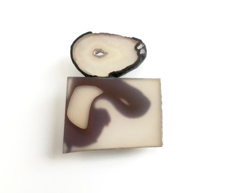 Kayo Saito petal flat disc brooch 18ct gold